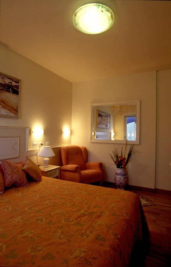 קאטוליקה Residence Darsena מראה חיצוני תמונה